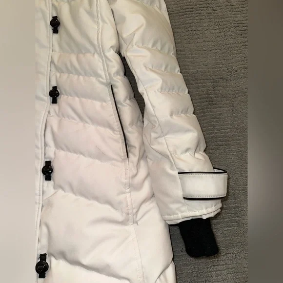 Canada GooseWomen’s Lorette Parka with fur hoodsize small
